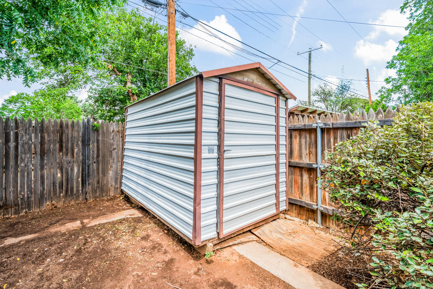2706 38th Street Lubbock, TX 79413 - Photo 35 of 36 2706 38th St-30