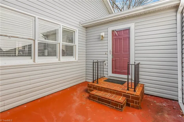 $304,900 | 502 Westpark Circle, Winston-Salem, NC 27103