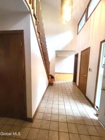 $425,000 | 2 Shadowbrook Drive, Clifton Park, NY 12065