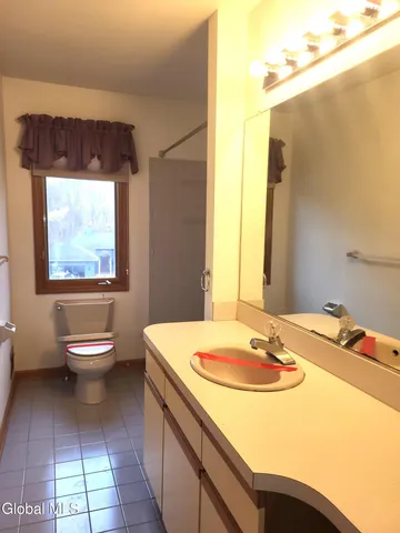 $425,000 | 2 Shadowbrook Drive, Clifton Park, NY 12065