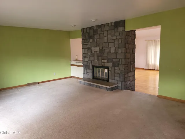 $425,000 | 2 Shadowbrook Drive, Clifton Park, NY 12065