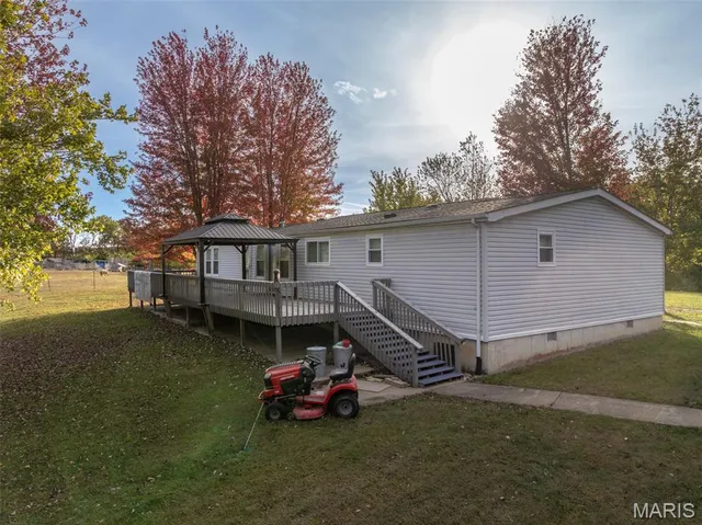 $300,000 | 28048 Beverly Drive, Wright City, MO 63390