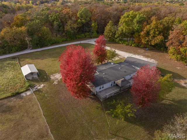 $300,000 | 28048 Beverly Drive, Wright City, MO 63390