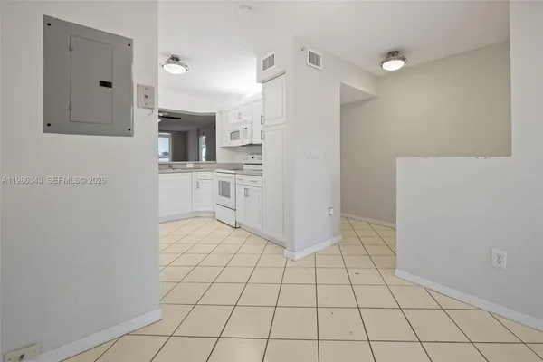 $174,900 | 9599 Weldon Circle, Unit A112, Tamarac, FL 33321