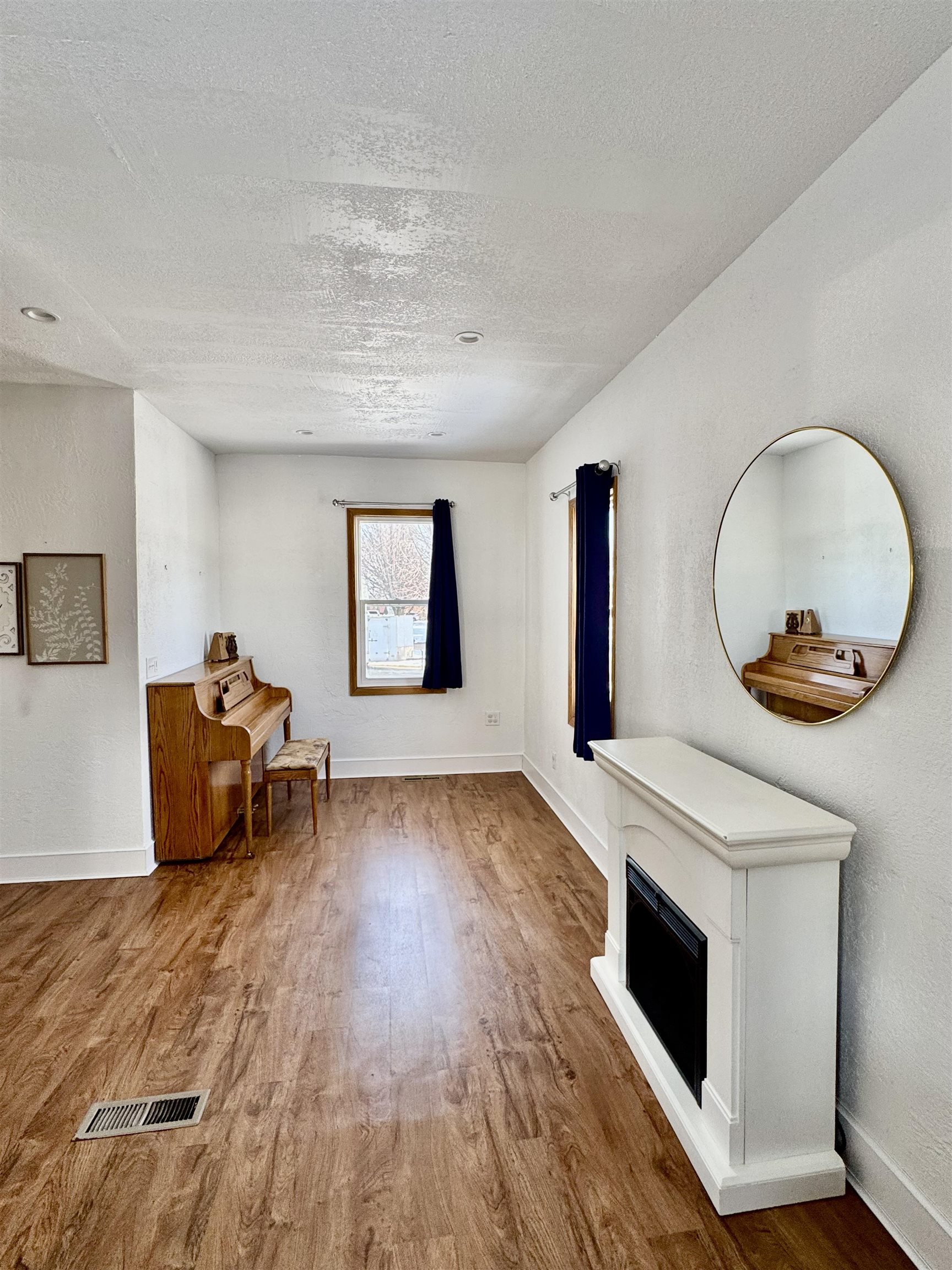 311 South Walter Avenue Appleton, WI 54915 - Photo 5 of 12