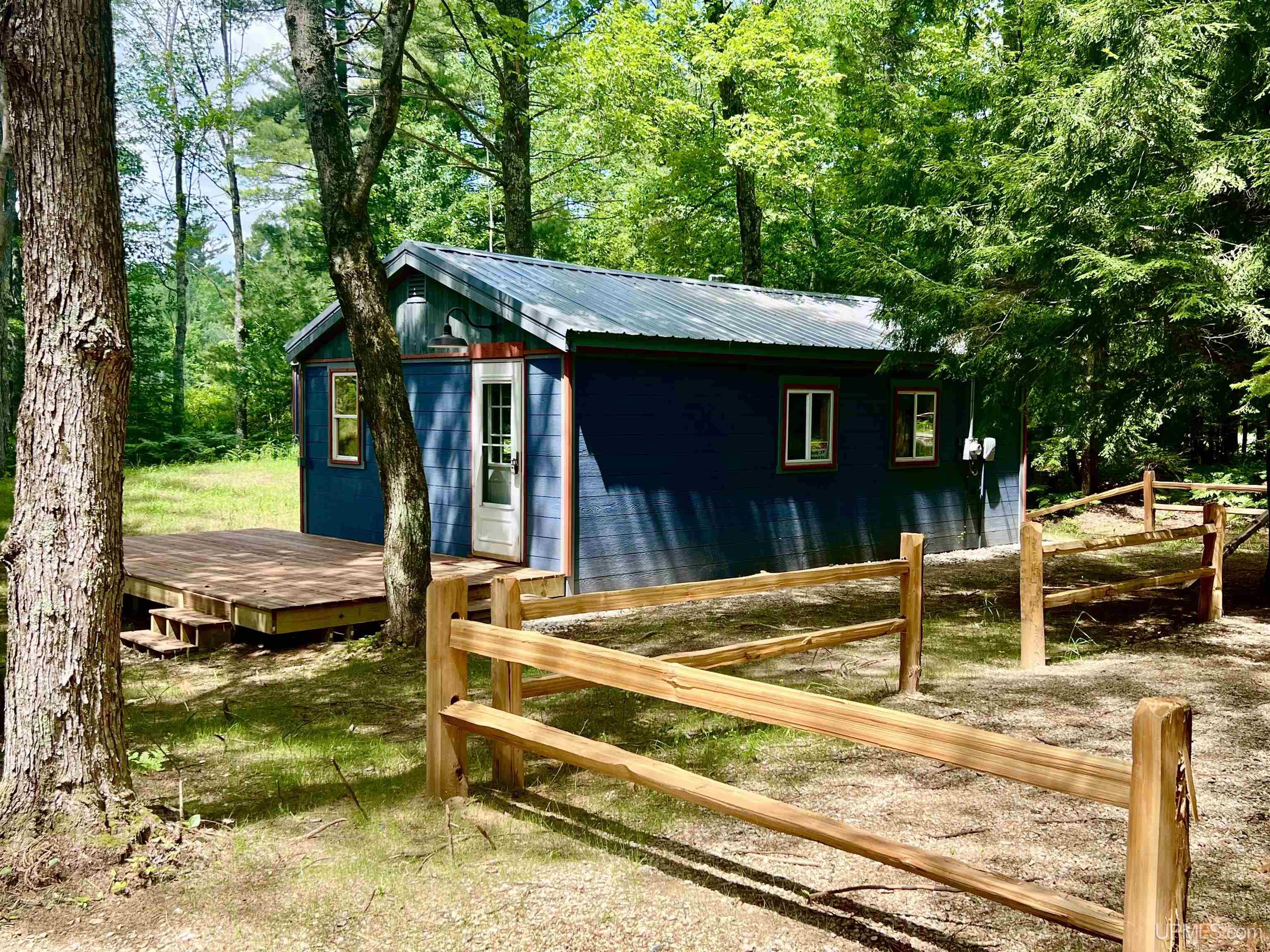11181 42 Road Wetmore, MI 49895 - Photo 1 of 18