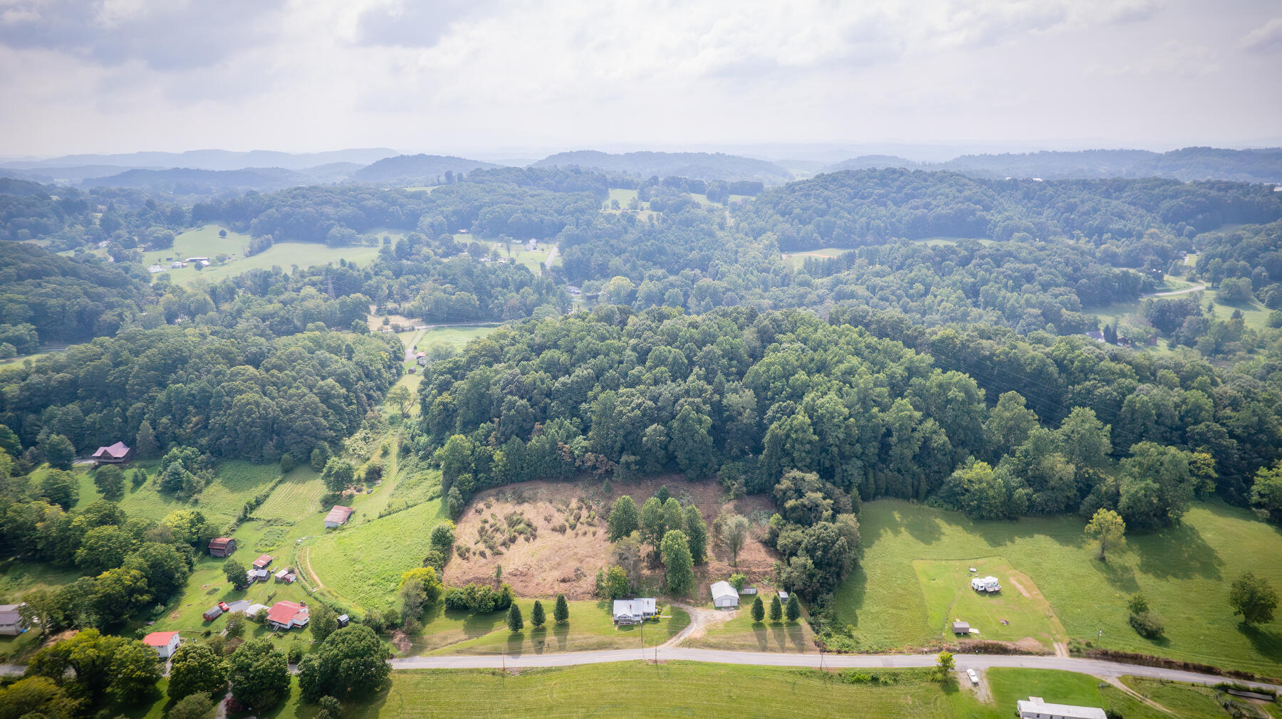 277 Fieldcrest Road Blountville, TN 37617 - Photo 29 of 36 104