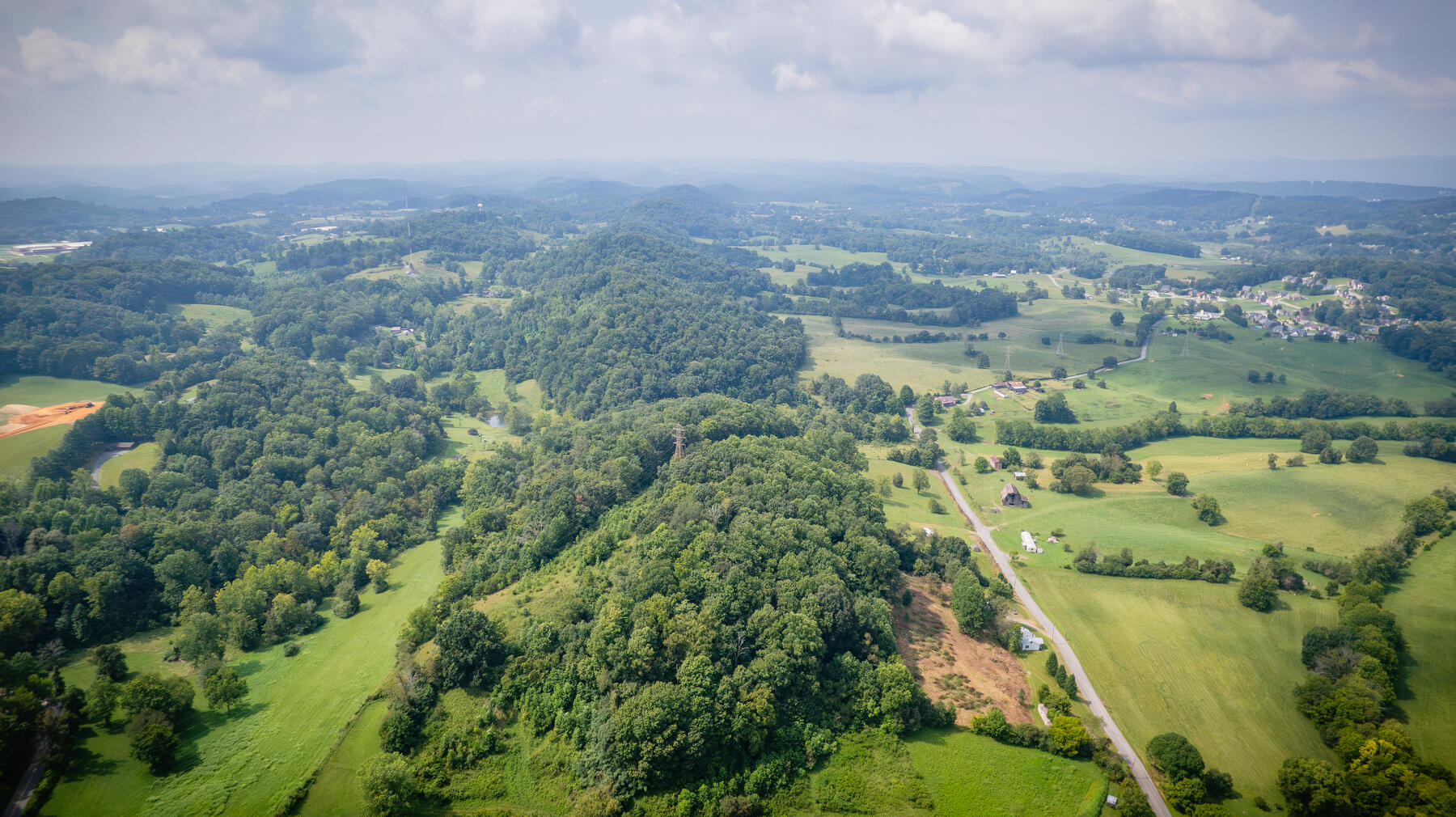 277 Fieldcrest Road Blountville, TN 37617 - Photo 31 of 36 106