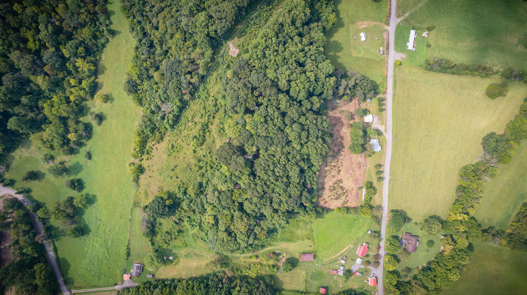 277 Fieldcrest Road Blountville, TN 37617 - Photo 32 of 36 107
