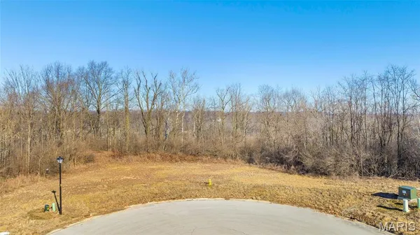 $79,900 | 8038 Tahoe Rdg Lane, Caseyville, IL 62232