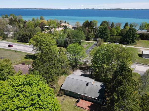 $479,000 | 6066 South W Bay Shore Drive, Traverse City, MI 49684