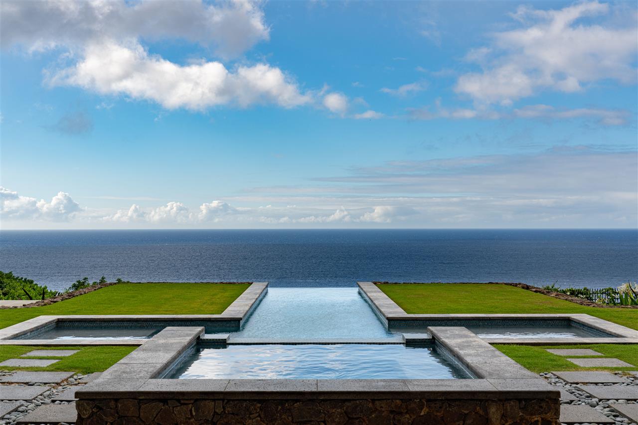 a sitting area with an outdoor space