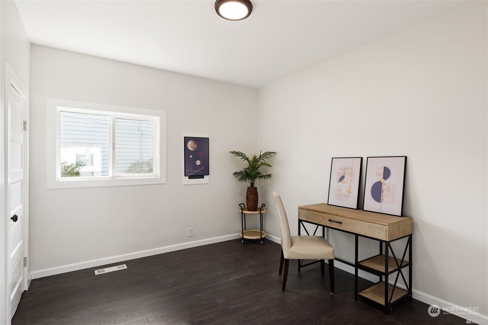 408 Nelson Street Sedro-Woolley, WA 98284 - Photo 15 of 25 a view of a workspace with furniture and a window
