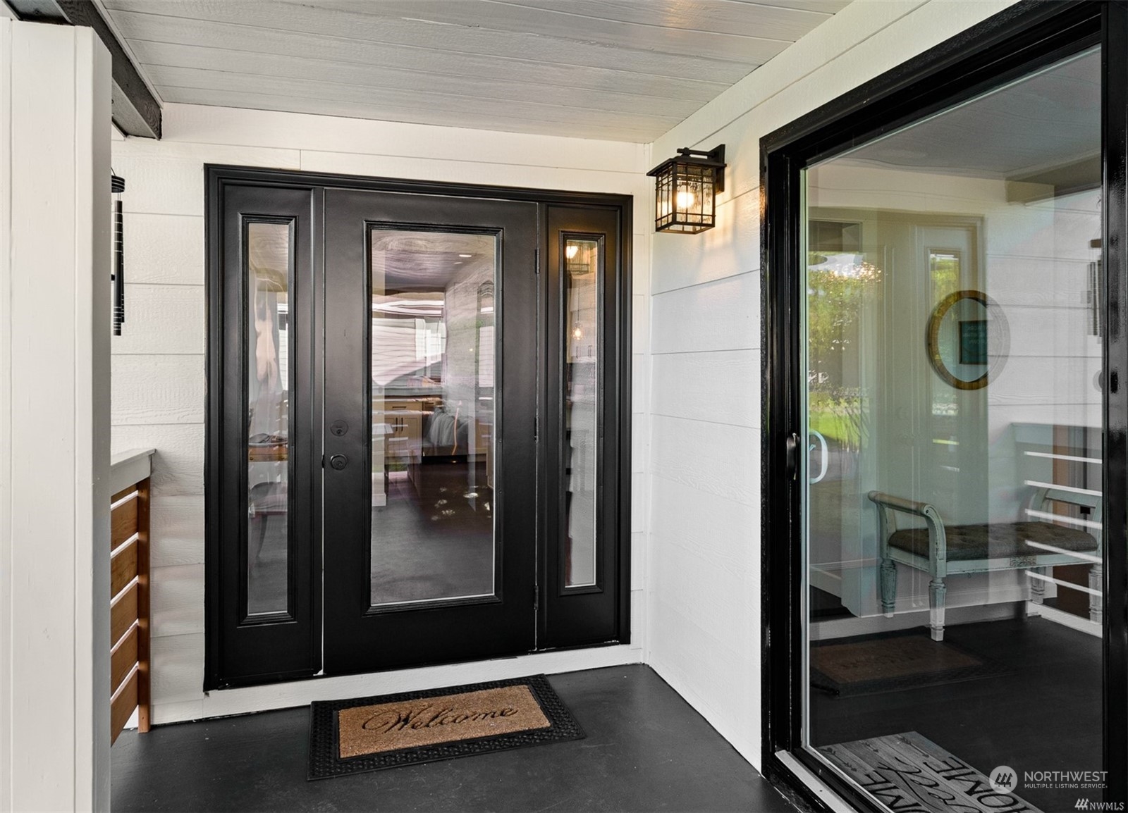 408 Nelson Street Sedro-Woolley, WA 98284 - Photo 2 of 25 view of living room