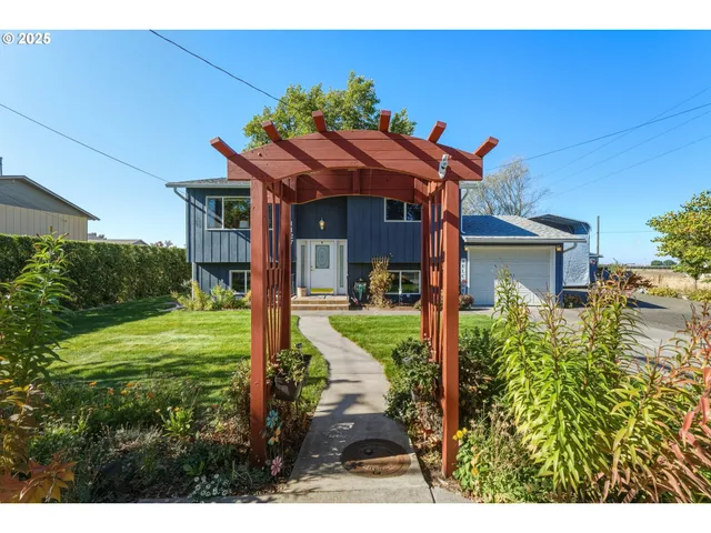 $355,000 | 1127 Lamb Street, Milton Freewater, OR 97862