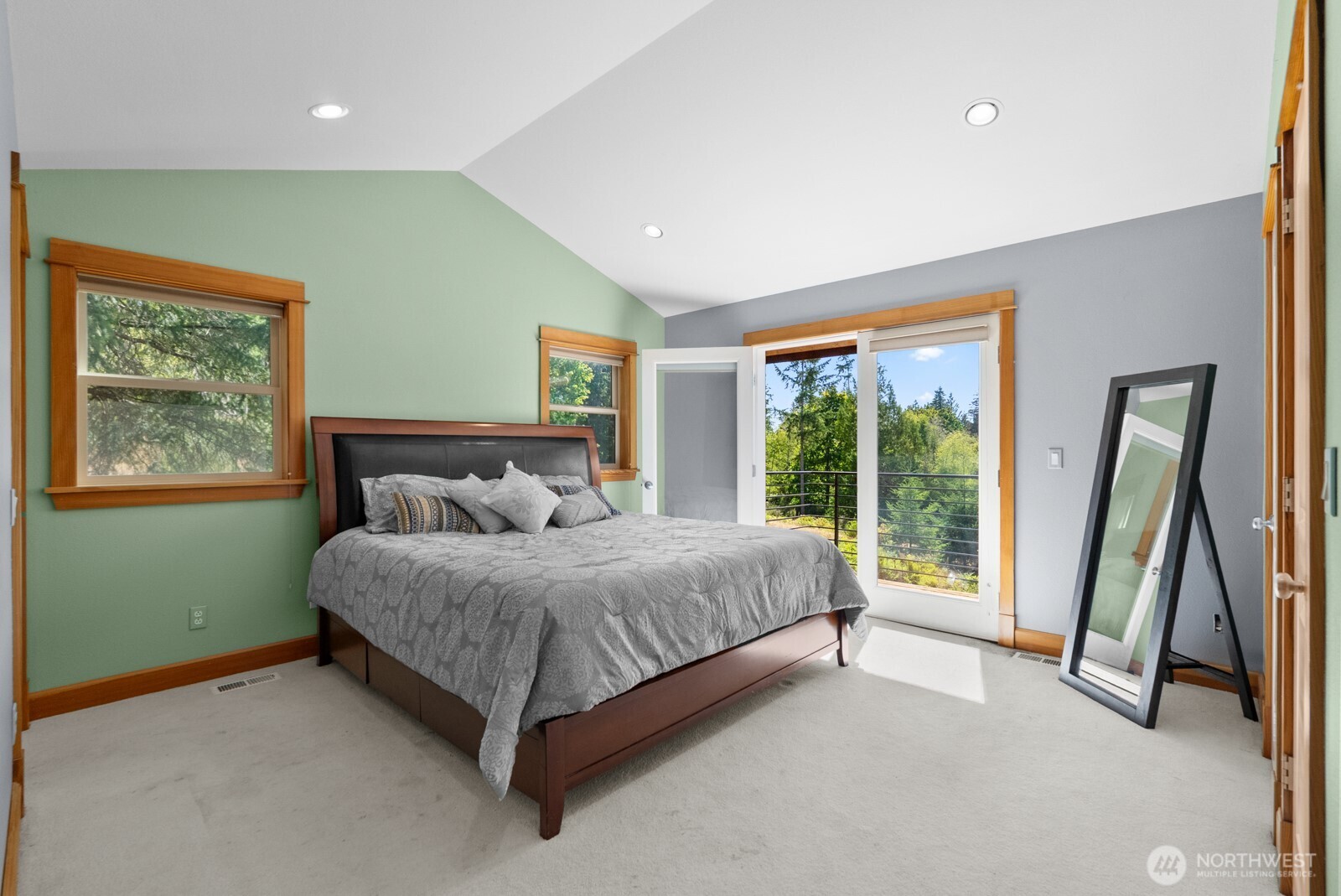 15065 Bandix Road Southeast Olalla, WA 98359 - Photo 14 of 39 Gallery Image 14