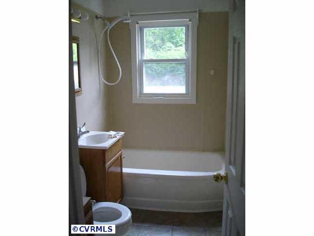 217 Bartee Road Richmond, VA 23224 - Photo 9 of 10 Other - Bathroom