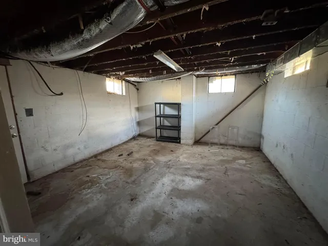 $999,000 | 461 Thunderbird Road, Bentonville, VA 22610