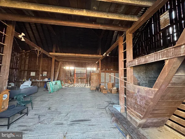 $999,000 | 461 Thunderbird Road, Bentonville, VA 22610