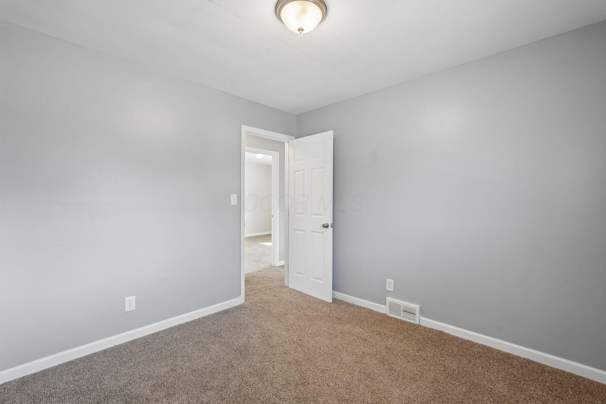 990 Reeb Avenue Columbus, OH 43207 - Photo 24 of 30 19-web-or-mls-990-reeb-ave