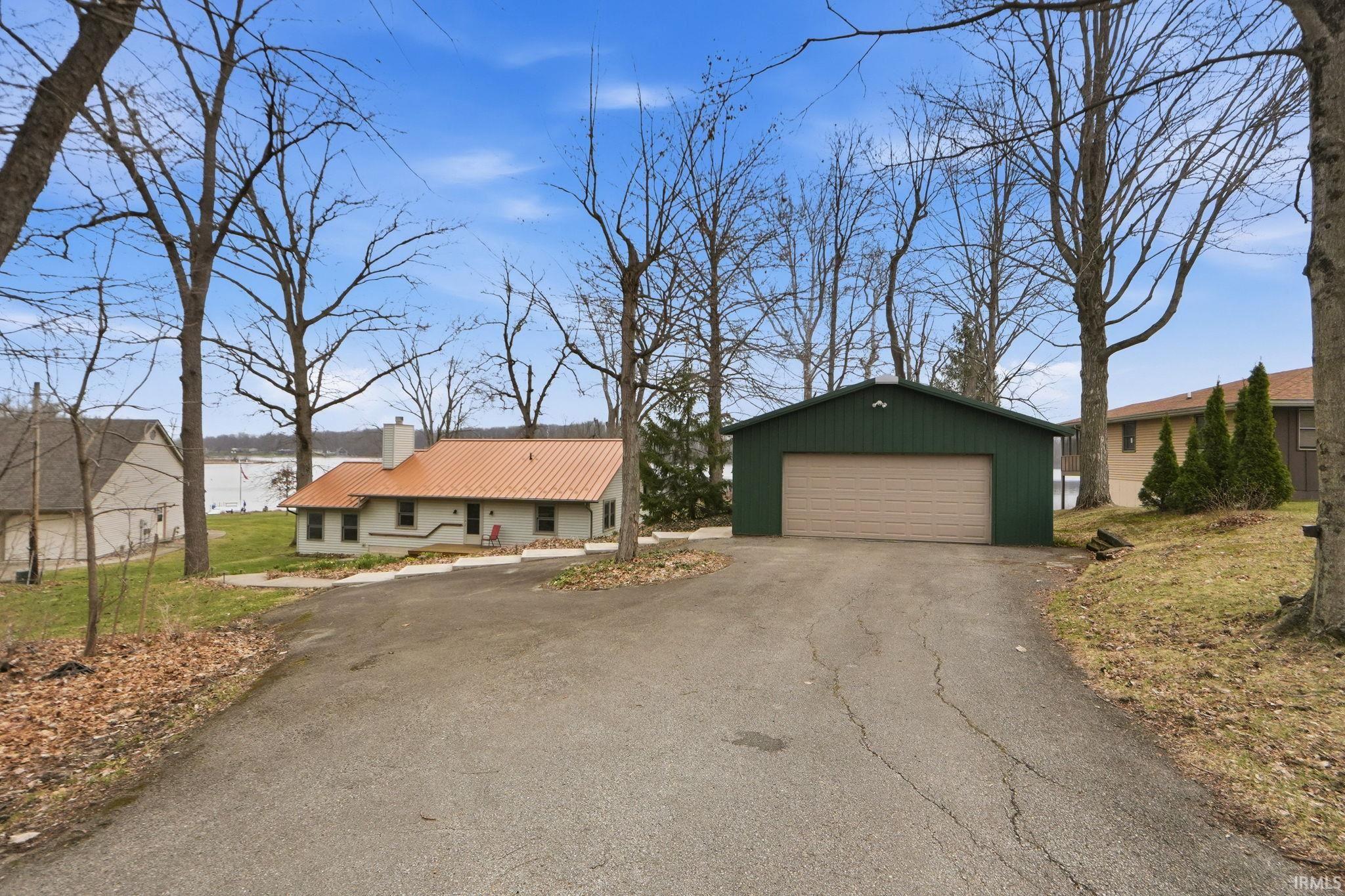 321 East Morsches Road Columbia City, IN 46725 - Photo 4 of 36