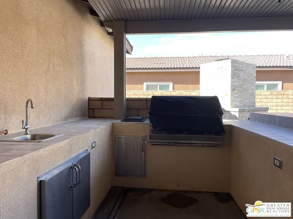 $714,900 | 67472 Rio Madre Drive, Cathedral City, CA 92234