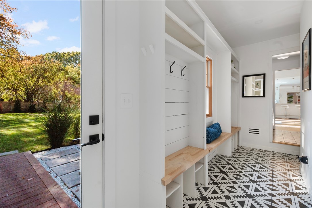 5 Boxwood Court Barrington, RI 02806 - Photo 22 of 36