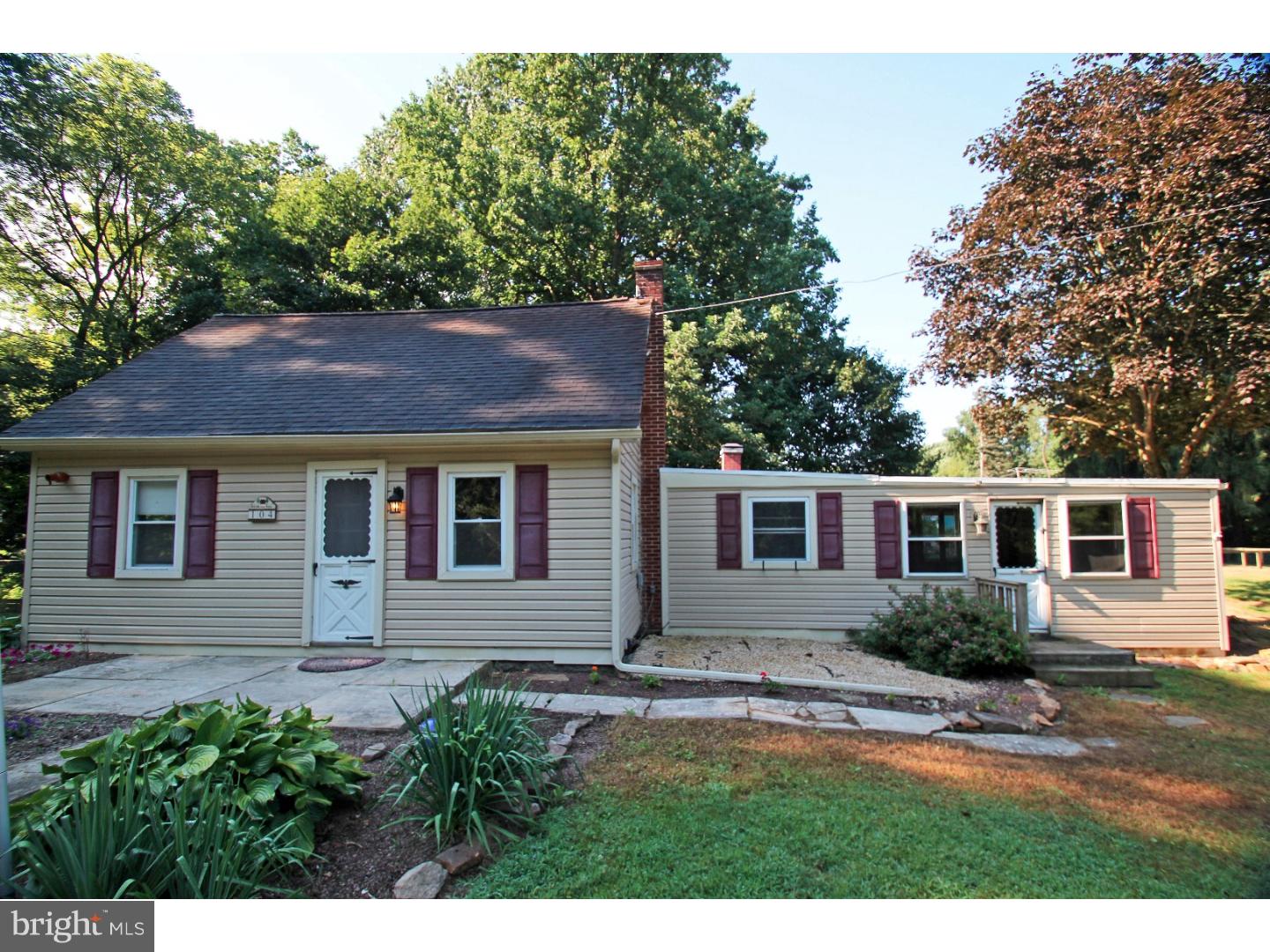 104 Monacy Road Coatesville, PA 19320 - Photo 1 of 25 Gallery Image 1