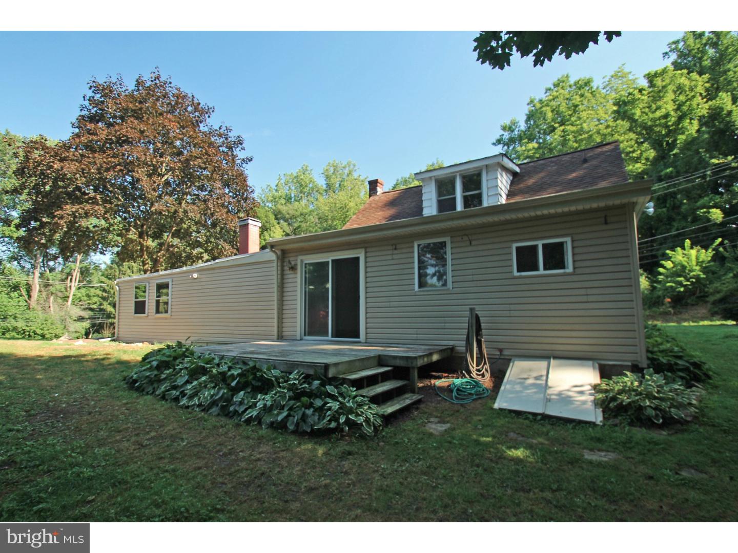 104 Monacy Road Coatesville, PA 19320 - Photo 4 of 25 Gallery Image 4