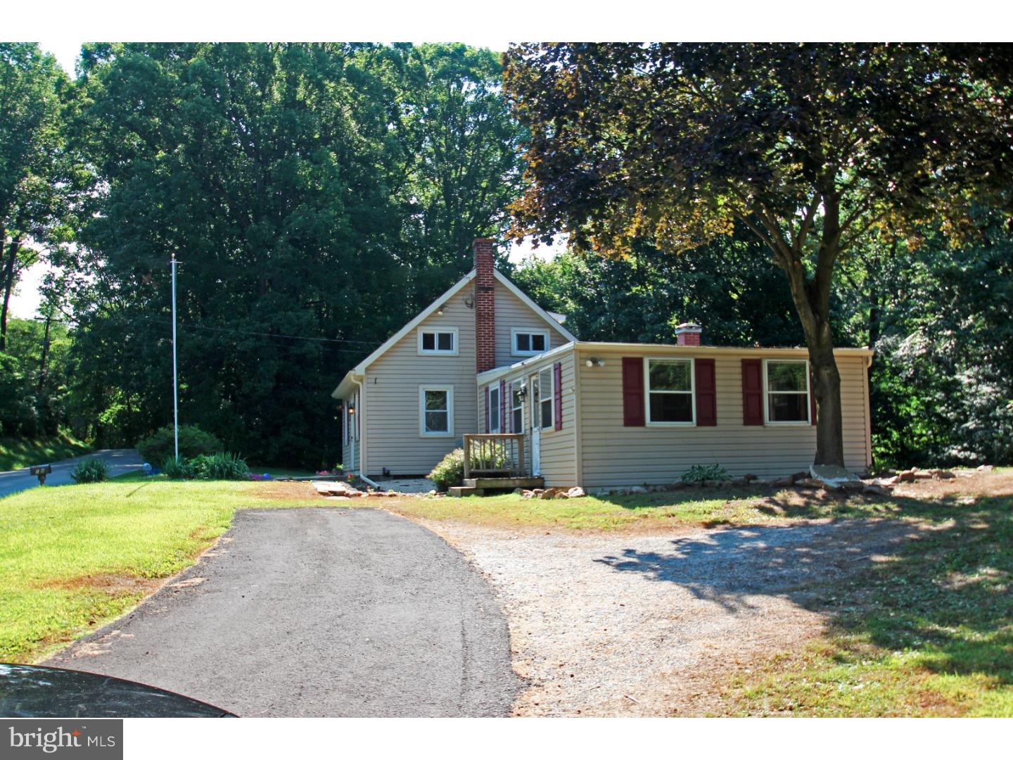 104 Monacy Road Coatesville, PA 19320 - Photo 5 of 25 Gallery Image 5