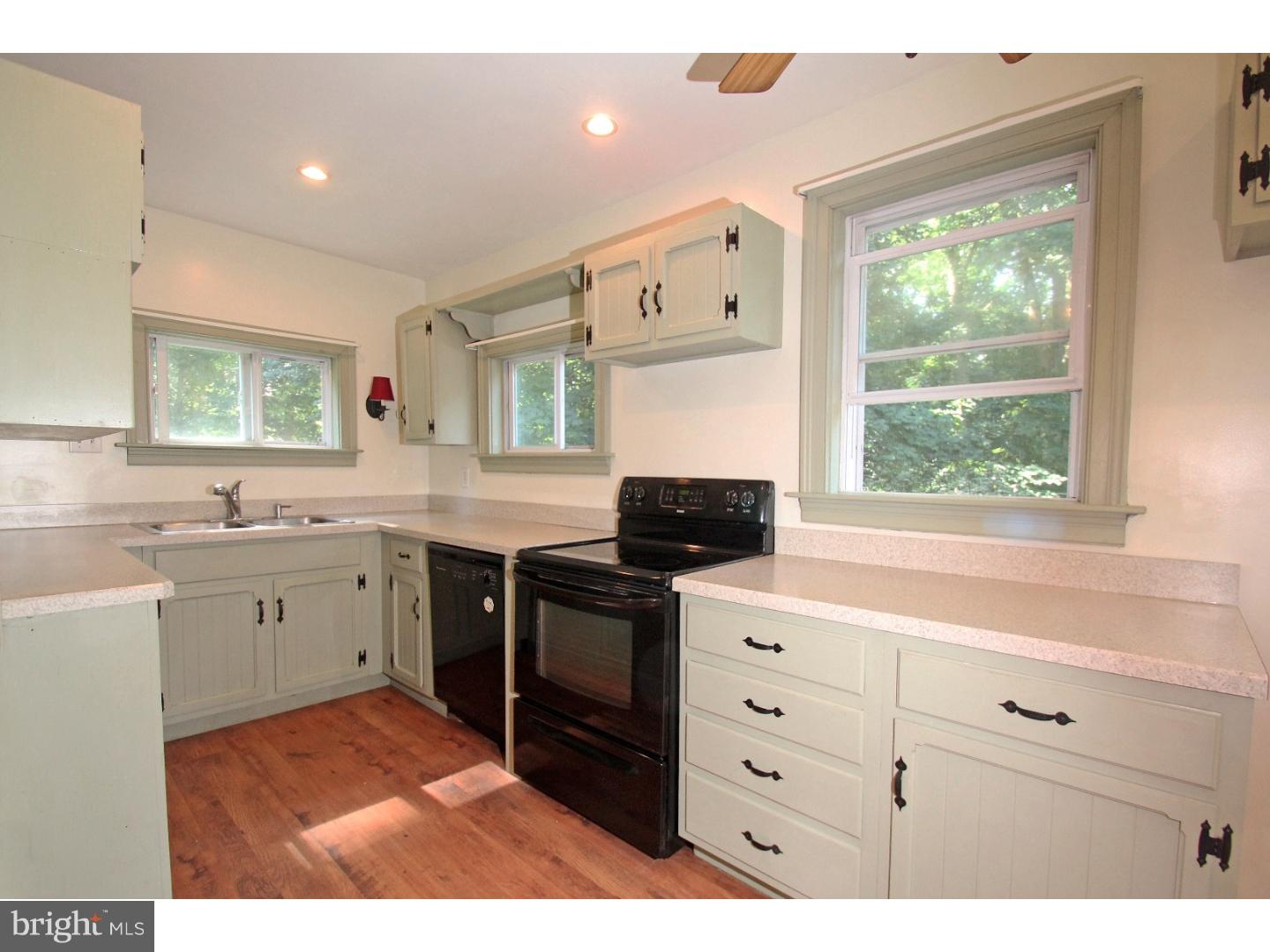104 Monacy Road Coatesville, PA 19320 - Photo 9 of 25 Gallery Image 9