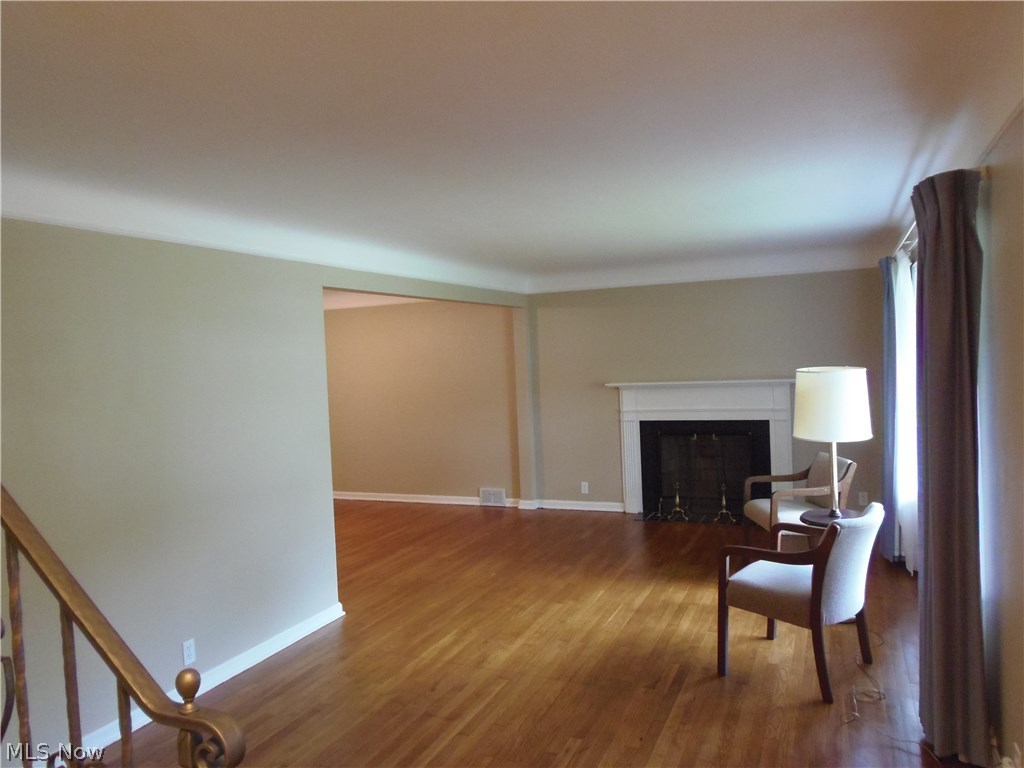 1134 Croyden Road Lyndhurst, OH 44124 - Photo 2 of 6 Gallery Image 2