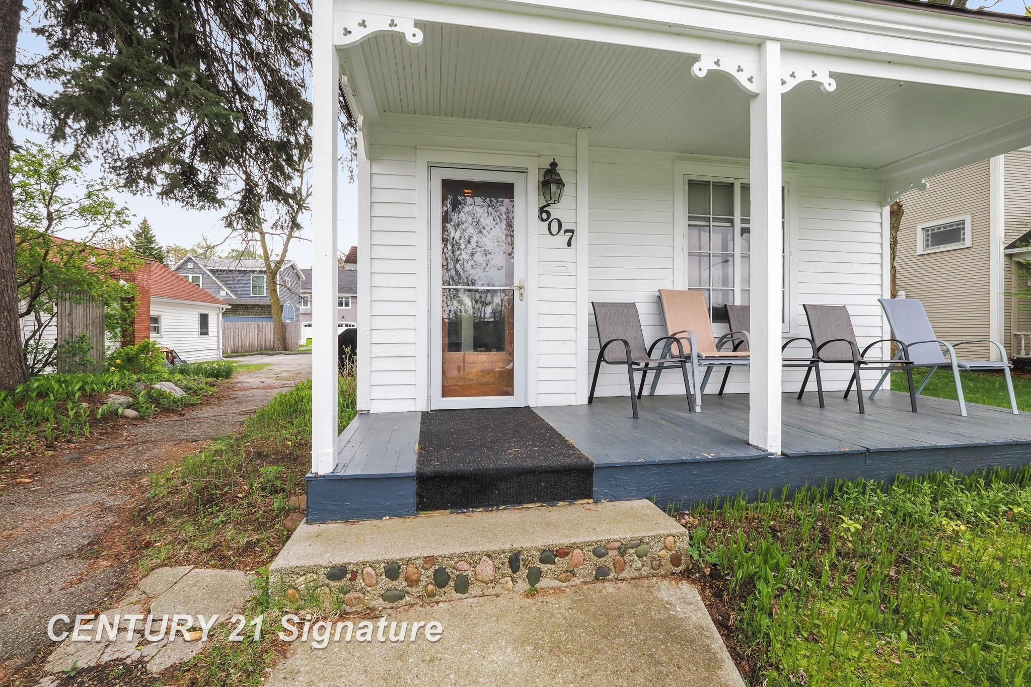 607 West Front Street Traverse City, MI 49684 - Photo 39 of 43