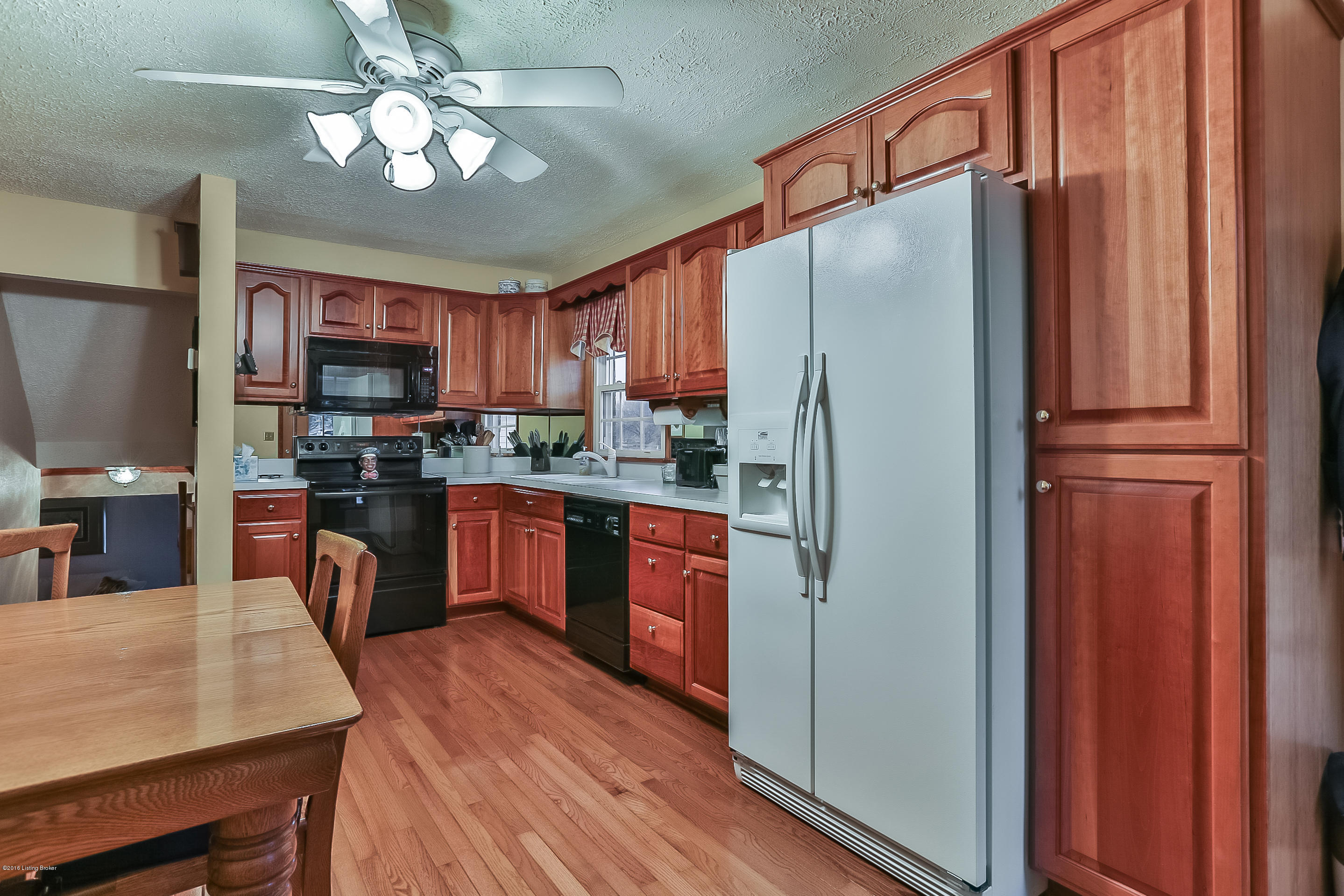 4428 Aiken Road Simpsonville, KY 40067 - Photo 9 of 47 Kitchen