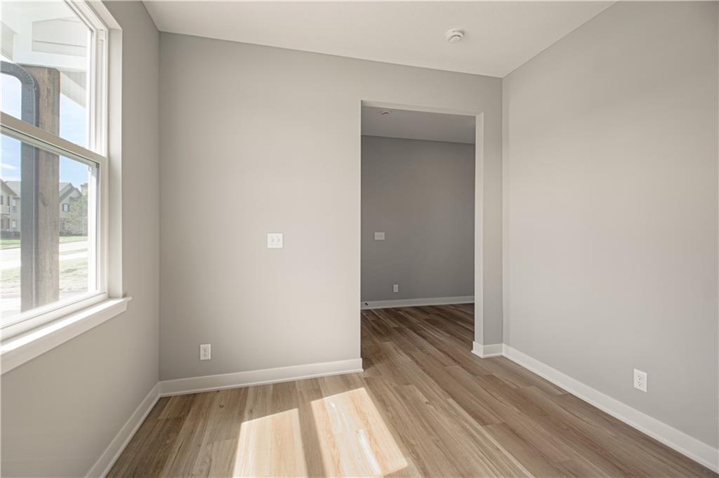 1504 Southwest Arborpark Terrace Lee's Summit, MO 64082 - Photo 20 of 37