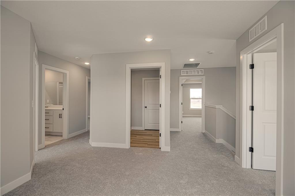 1504 Southwest Arborpark Terrace Lee's Summit, MO 64082 - Photo 22 of 37