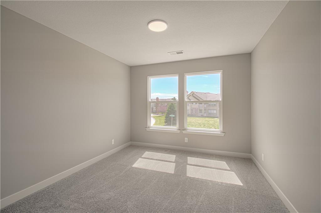 1504 Southwest Arborpark Terrace Lee's Summit, MO 64082 - Photo 28 of 37