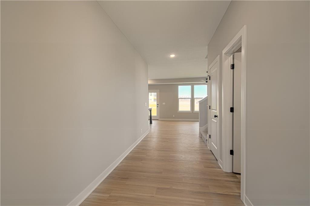 1504 Southwest Arborpark Terrace Lee's Summit, MO 64082 - Photo 4 of 37