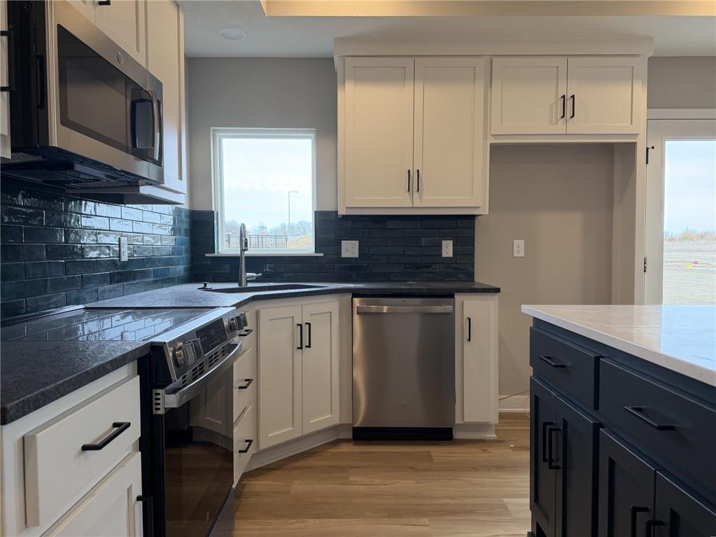 1504 Southwest Arborpark Terrace Lee's Summit, MO 64082 - Photo 4 of 23