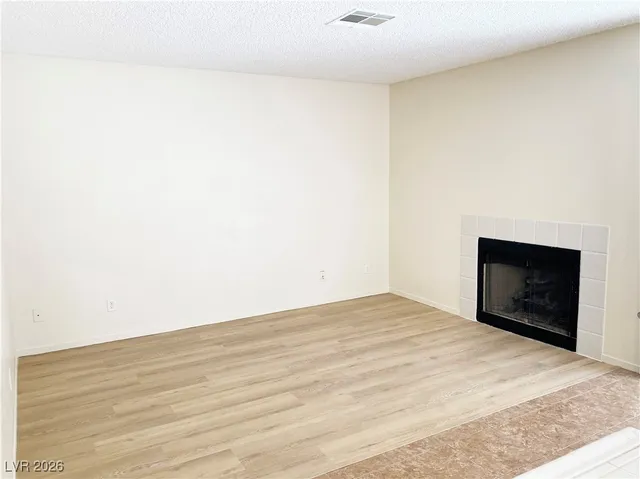 $2,050 | 3008 Ocean View Drive, Las Vegas, NV 89117