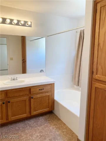 $2,050 | 3008 Ocean View Drive, Las Vegas, NV 89117