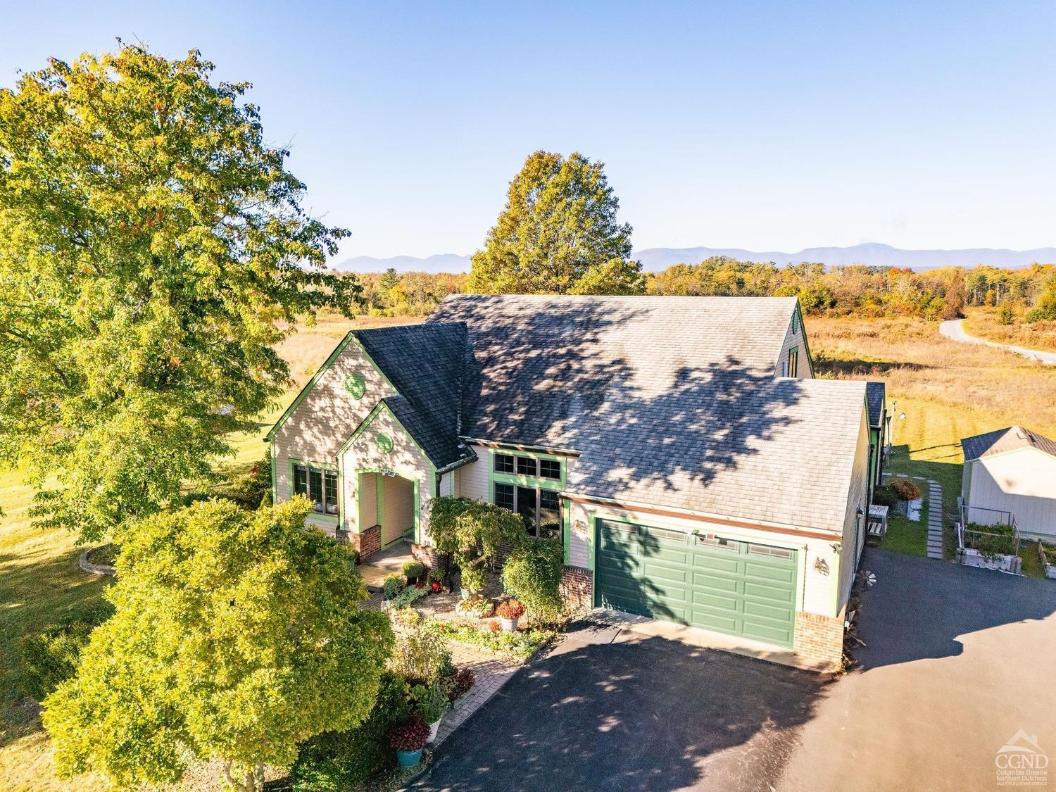 15 Joslen Heights Road Greenport, NY 12534 - Photo 2 of 31 Photo 2