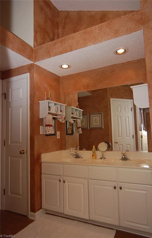 3338 Timberwolf Avenue High Point, NC 27265 - Photo 22 of 30 Master bath