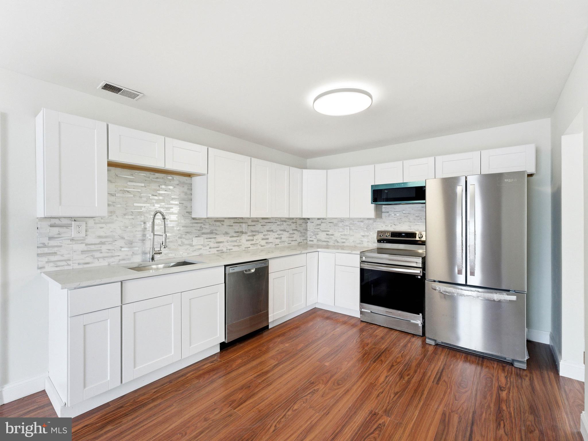 47 Pinewood Lane Sicklerville, NJ 08081 - Photo 4 of 25