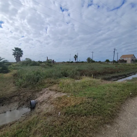 $115,000 | 1287 North Monkhouse Drive, Crystal Beach, TX 77650