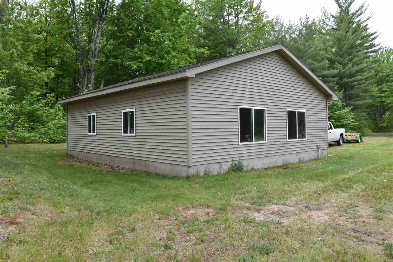 1535 Thomas Road South Boardman, MI 49680 - Photo 6 of 49 1862647-5.JPG