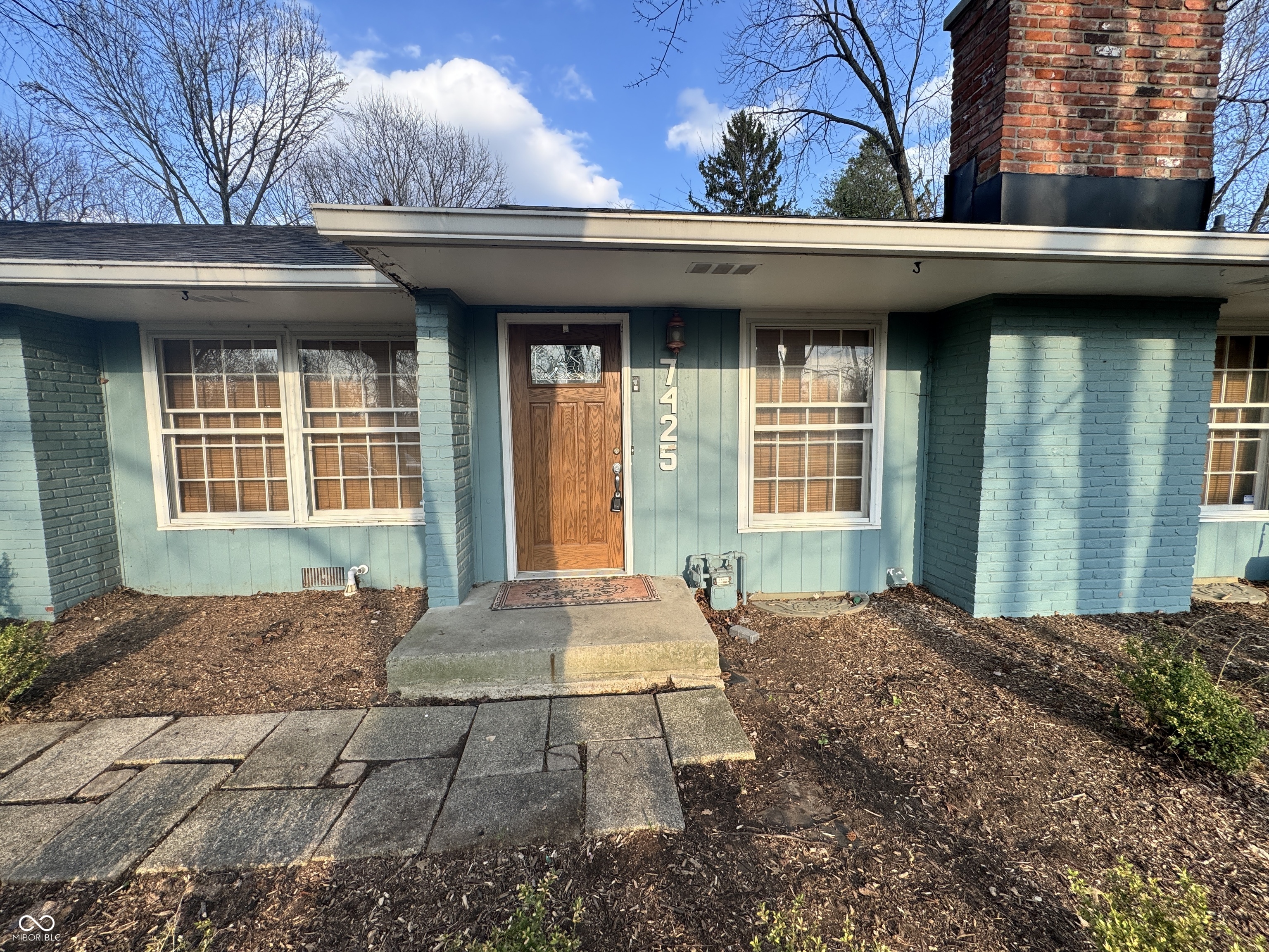 7425 Dean Road Indianapolis, IN 46240 - Photo 3 of 38