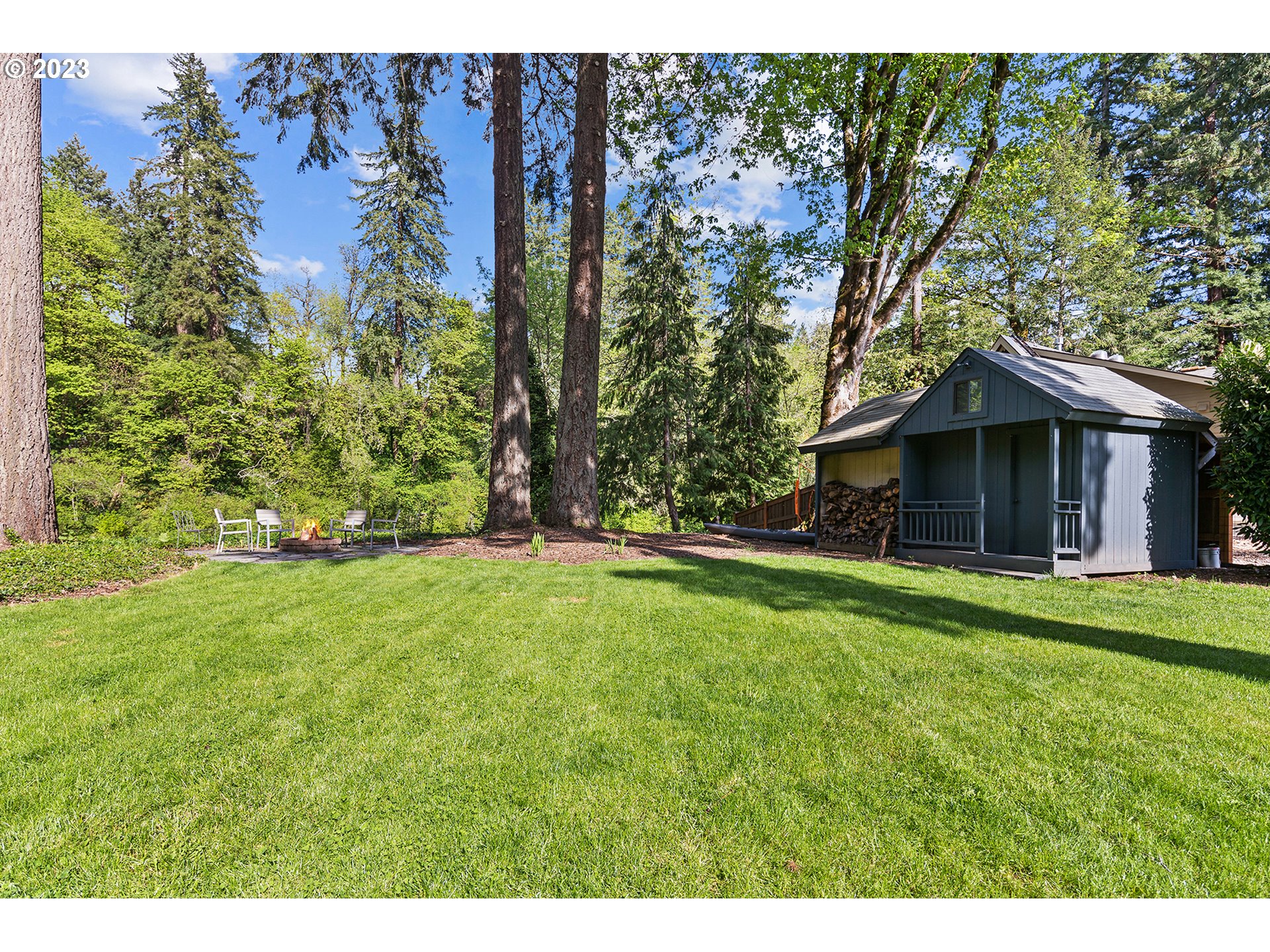 21700 Southwest Ribera Lane West Linn, OR 97068 - Photo 31 of 48 Gallery Image 31