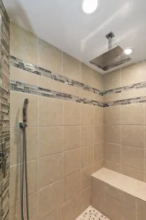 $369,900 | 811 Carol Avenue South, McHenry, IL 60050