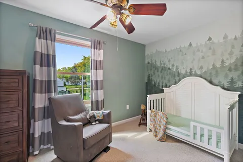 $369,900 | 811 Carol Avenue South, McHenry, IL 60050